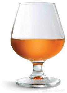 酒精飲料 歷史的倒影與人生的詩意交融